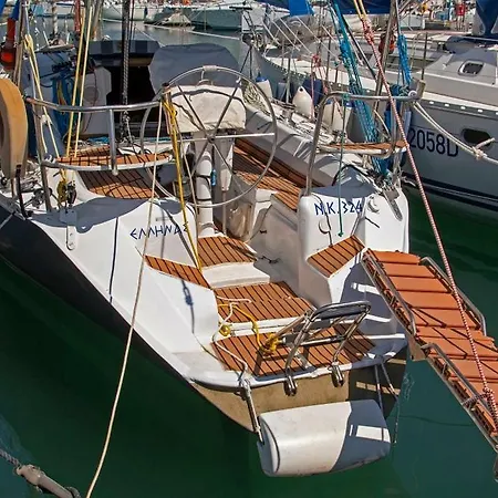 Hotel en barco Ellinas Yacht Kalamata